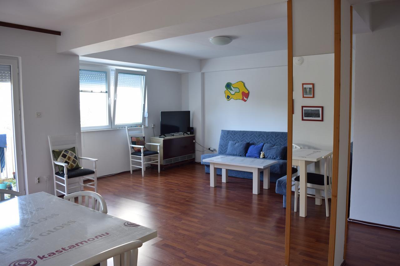 Two Bedroom Apartment Near Centre أوهغيد المظهر الخارجي الصورة